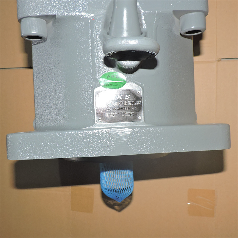 Hydraulische Kolbenpumpe 11R-NZD12K84