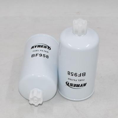 Kraftstoff-Wasserabscheider-Filterwechsel BF958